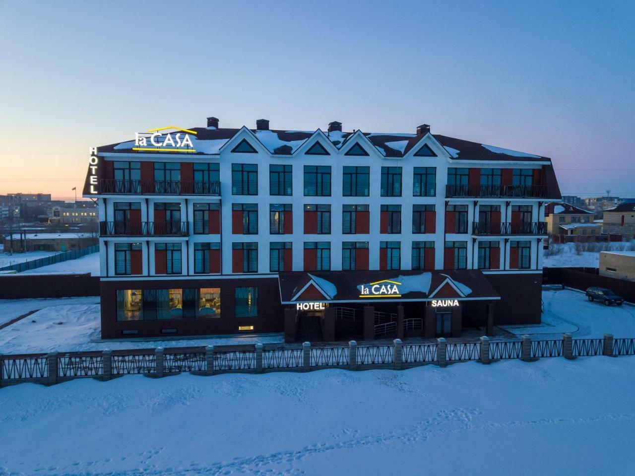 Lacasa Hotel Караганда Экстерьер фото